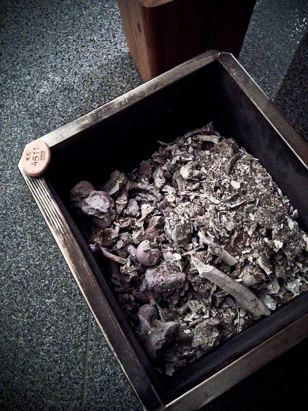 Кремирование умершего. Крематорий прах урна пепел. Екатеринбургский крематорий изнутри.